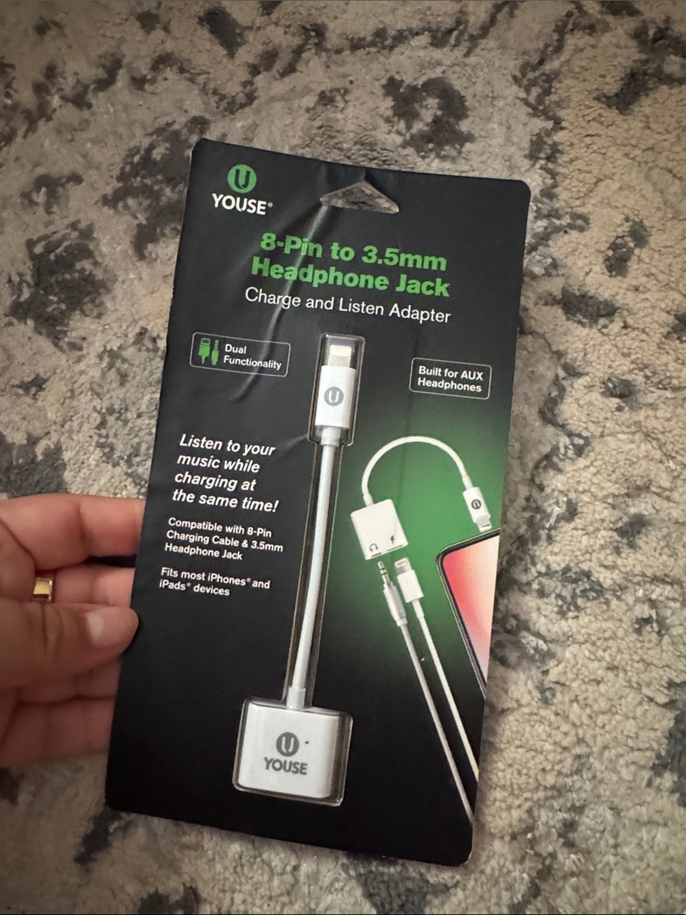 Silver 8-Pin to 3.5mm Headphone Adapter with Charging Port (6/$20) ☀️
